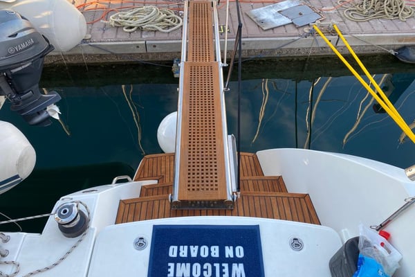 AEROPI  |⛵ VIP, Skippered Only, Watermaker, Generator, AC, BBQ