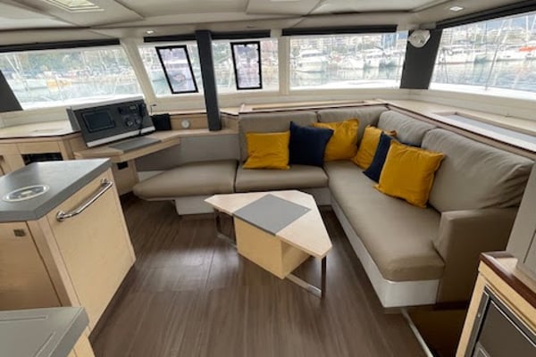 Red Rose - Skippered