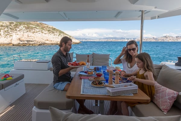 NOU NOU 1 - Skippered - Green Wave