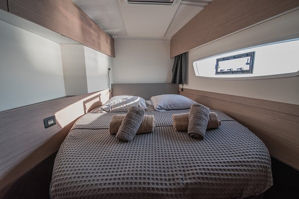 NOU NOU 1 - Skippered - Green Wave