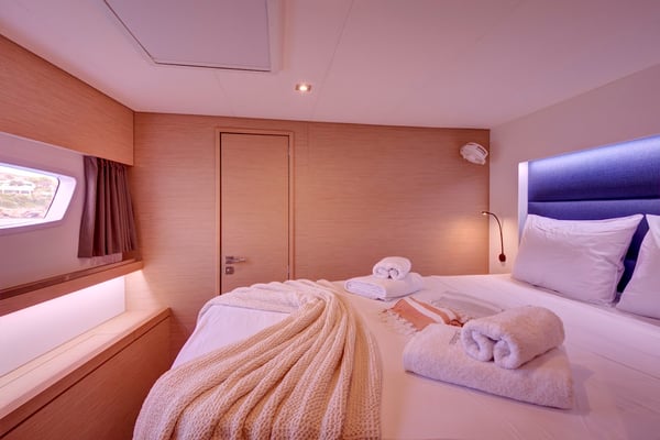 Helidoni - Skippered