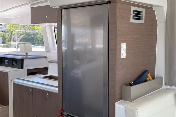 Paspartu | A/C generator watermaker