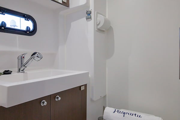 Paspartu | A/C generator watermaker