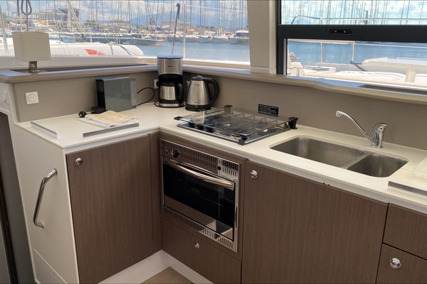 Paspartu | A/C generator watermaker