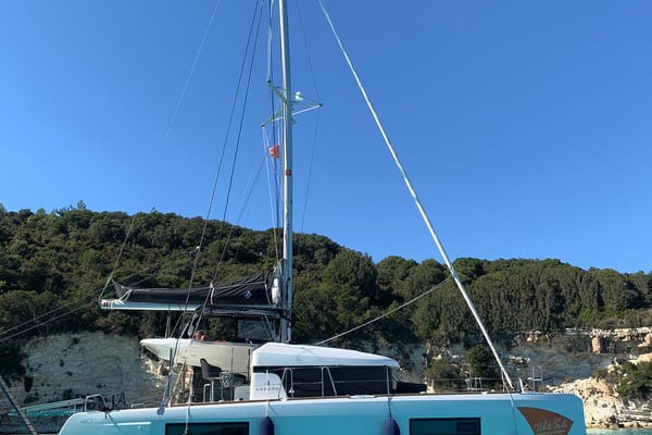 Bonobo | A/C generator watermaker