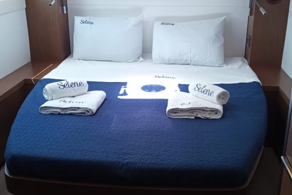 Selene | A/C generator watermaker