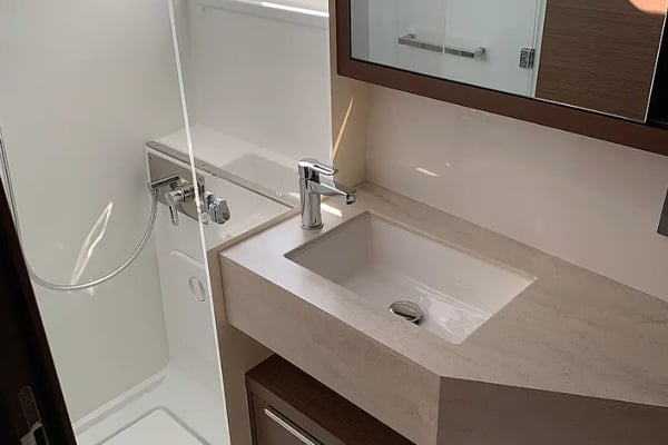 Selene | A/C generator watermaker