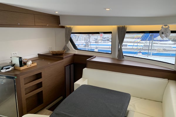 Majorelle Blue | A/C generator watermaker