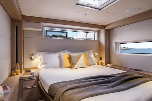 SAILUXE - La Controra