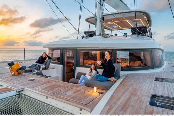 SAILUXE - La Controra