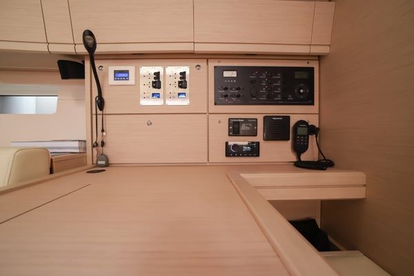 Eleutheria - Premium Line