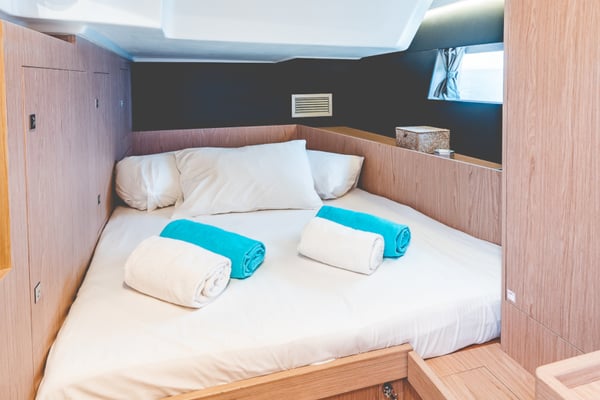 Axis Mundi A/C-GEN-SOLAR-ELEC.WC