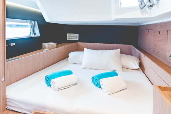 Axis Mundi A/C-GEN-SOLAR-ELEC.WC