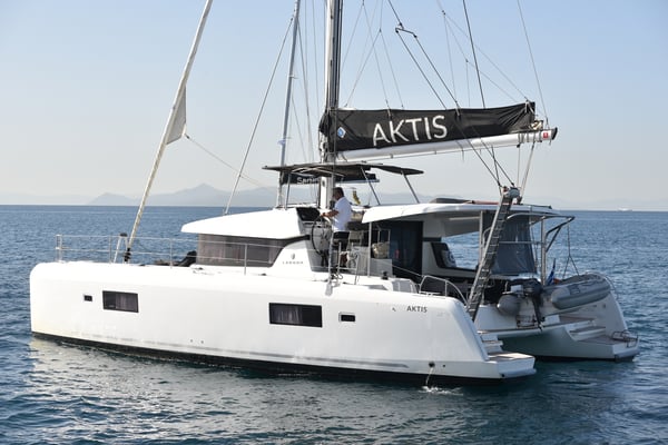 AKTIS (air condition, generator, watermaker)