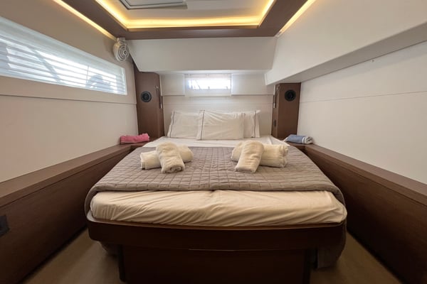 MPLE (air condition, generator, water maker)