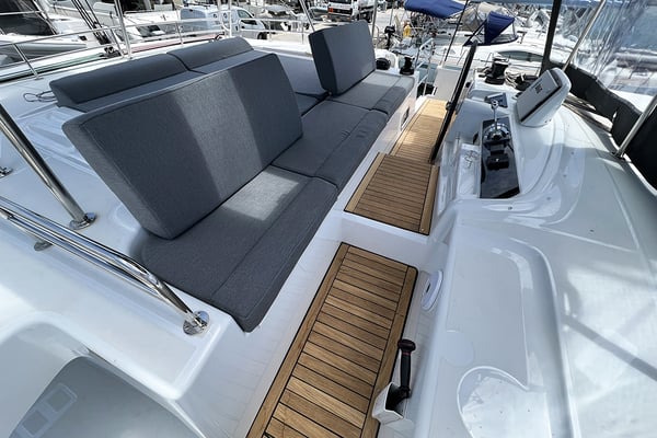 MPLE (air condition, generator, water maker)