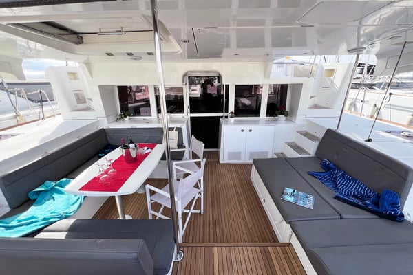 AMELIA (A/C, Generator, Watermaker)