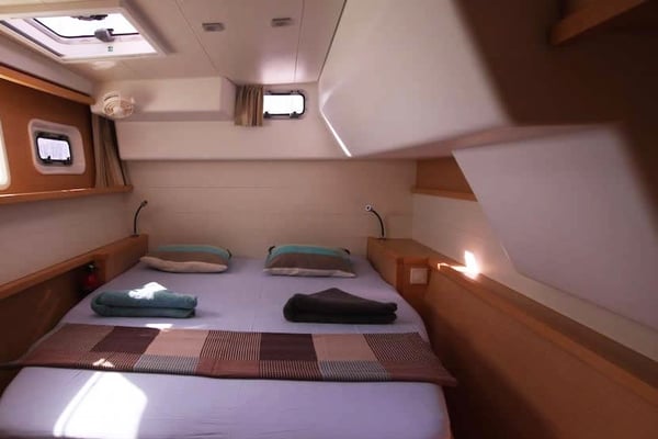 AMELIA (A/C, Generator, Watermaker)