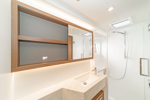 Reina (ONLY SKIPPERED)