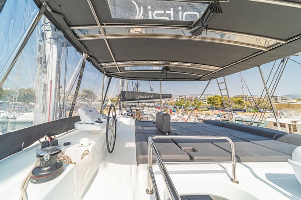 Reina (ONLY SKIPPERED)