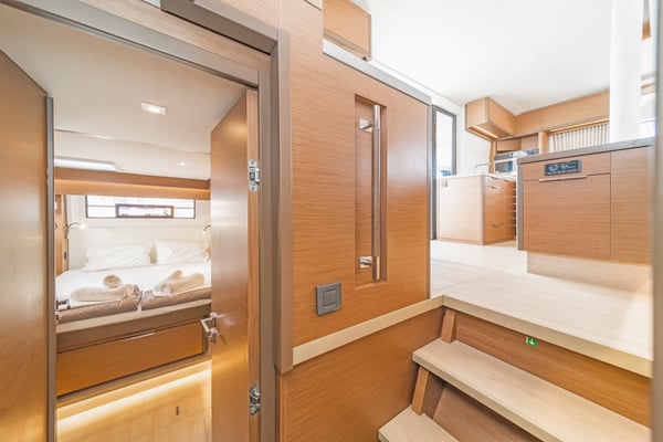 Reina (ONLY SKIPPERED)