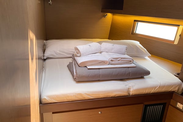 CAPTAIN GEORGE AC.Gen, W.Maker