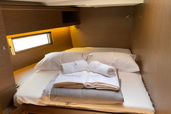 CAPTAIN GEORGE AC.Gen, W.Maker