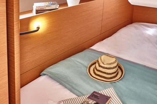 Virginia (A/C, Gen. 10kVA, Watermaker 160L/h, Electric Winch)