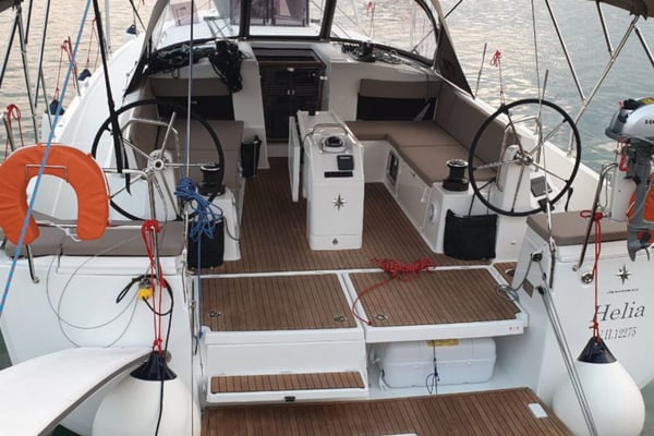 Helia (A/C, Gen. 10kVA, Electric Winch NEW 2022)