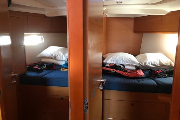 Alboran Bourbon (Las Galletas)