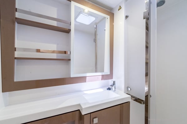 SABA 50 -  AC and generator