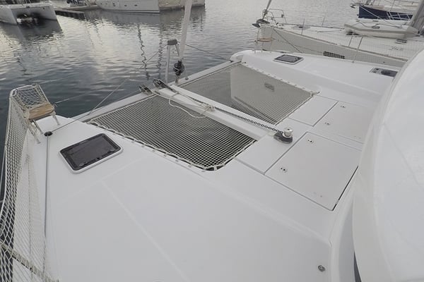 Lagoon 42