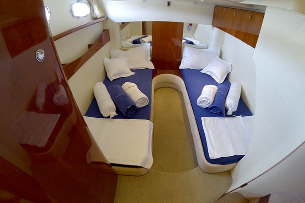 Aft cabin twin beds