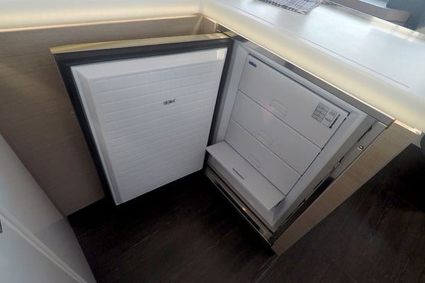 Fountaine Pajot Astrea 42