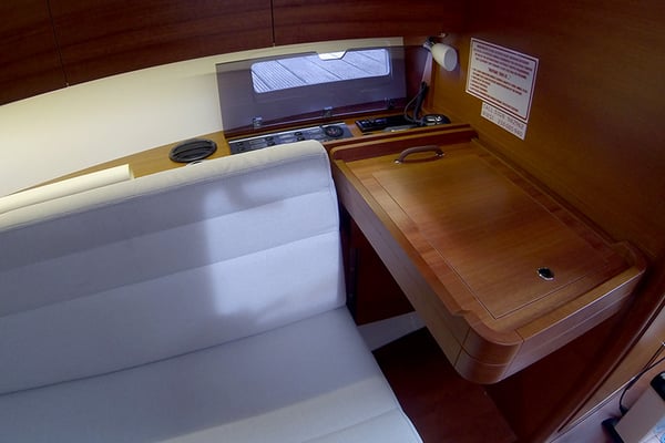 Dufour 350 interior