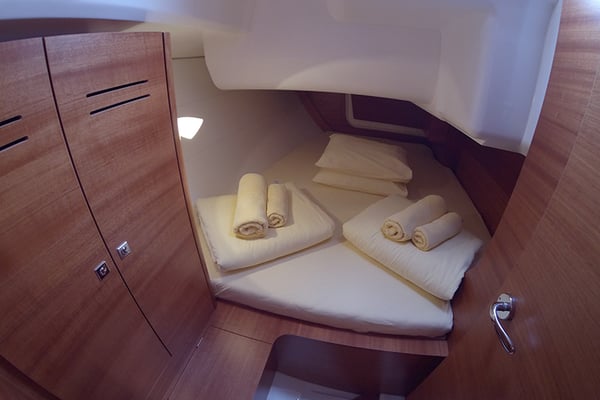 Dufour 350 interior