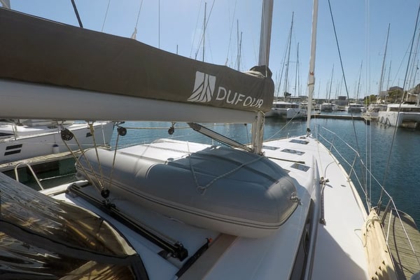 Dufour 460