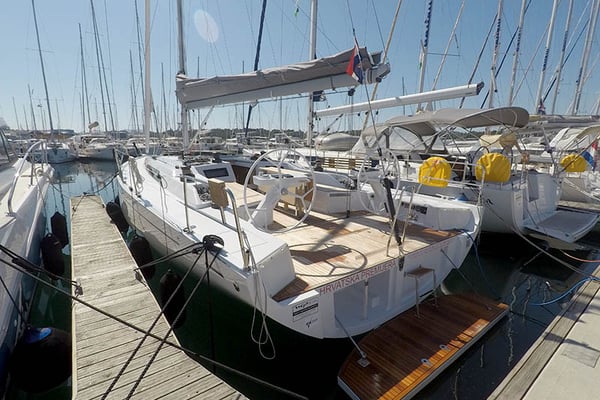 Grand Soleil 44