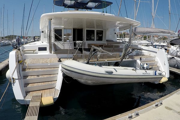 Lagoon 52F