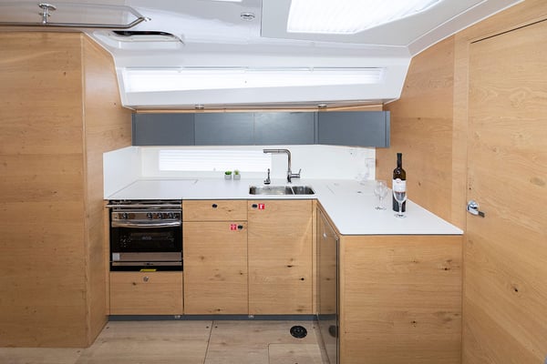 OLLIE new 2024 (air condition, cross-cut dacron sails)