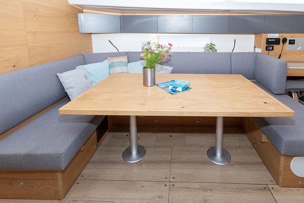 OLLIE new 2024 (air condition, cross-cut dacron sails)