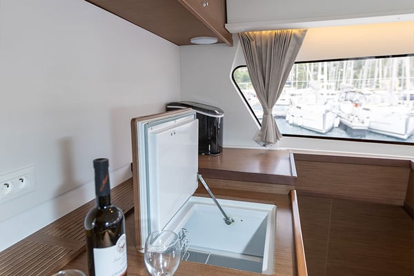 POSEIDON 2021 (air condition, generator)