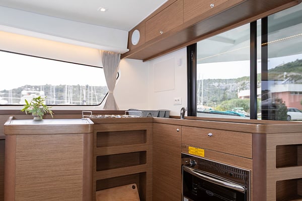 POSEIDON 2021 (air condition, generator)