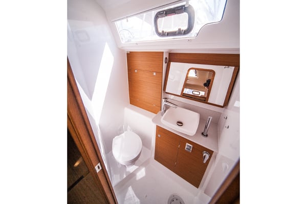 MALIN (owner version, new sails 2024., air condition, generator)