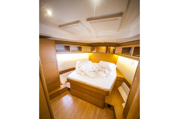 MALIN (owner version, new sails 2024., air condition, generator)