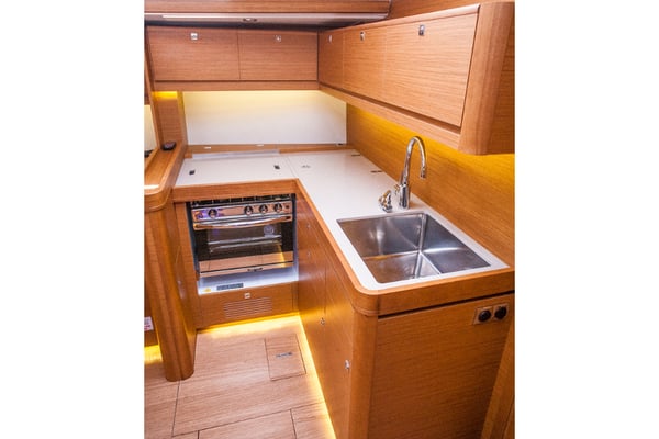 MALIN (owner version, new sails 2024., air condition, generator)