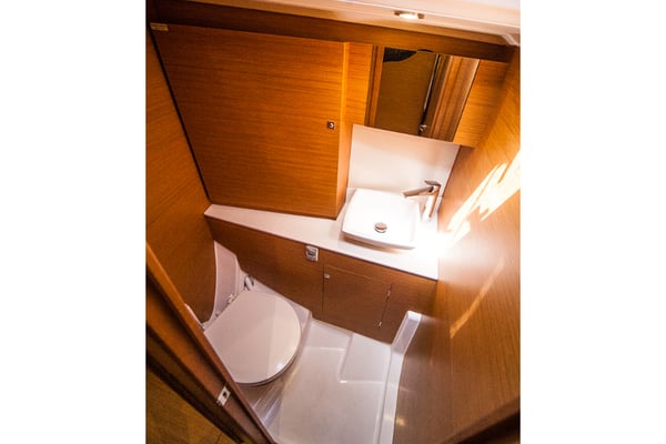 MALIN (owner version, new sails 2024., air condition, generator)