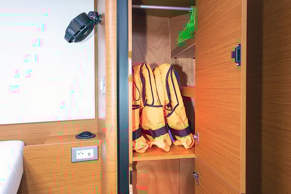 OSKAR  new 2024 (air condition, solar panels)