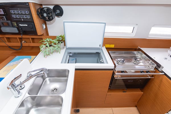 OSKAR  new 2024 (air condition, solar panels)