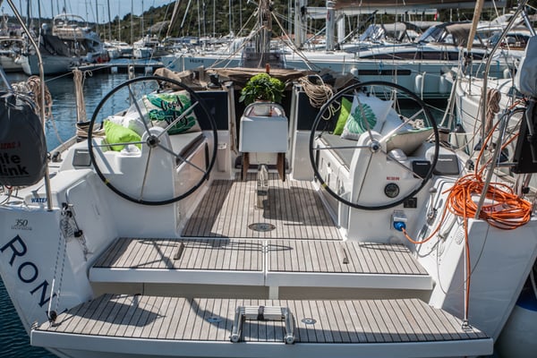 RONJA (new sails 2023.)